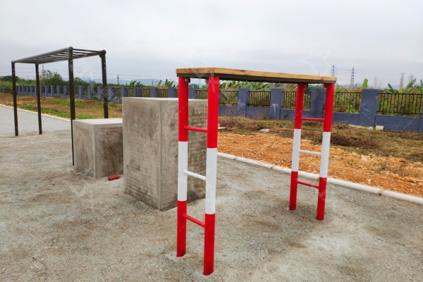 以匠心設計，鑄就四百米障礙的實戰(zhàn)化跑道